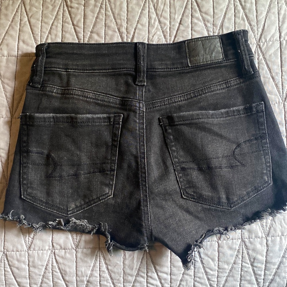 Size 00 American Eagle black short shorts